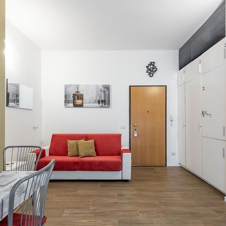 Lucky Flat, Un Momento Di Relax. Apartment มิลาน ภายนอก รูปภาพ